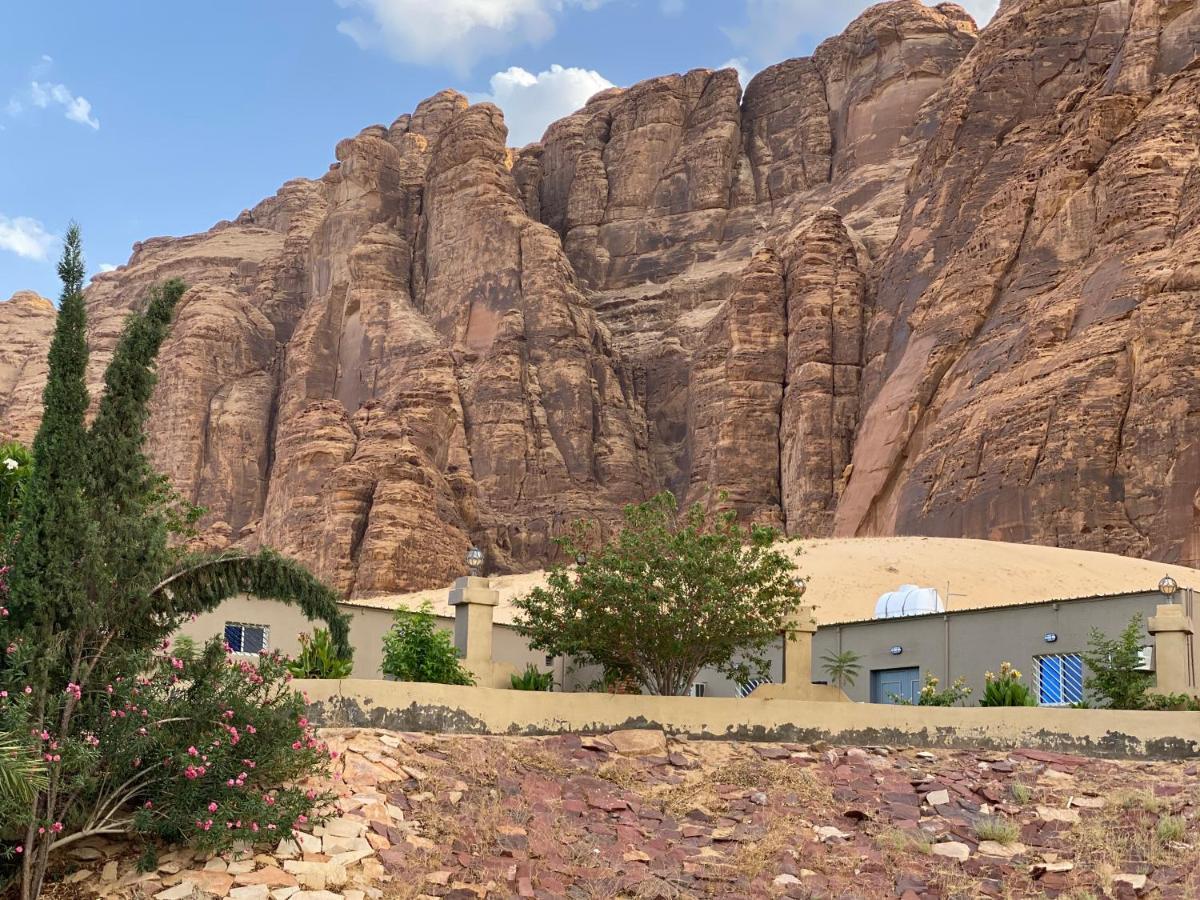 Vila الجوهرة Diamond Plus Al Ula Exteriér fotografie
