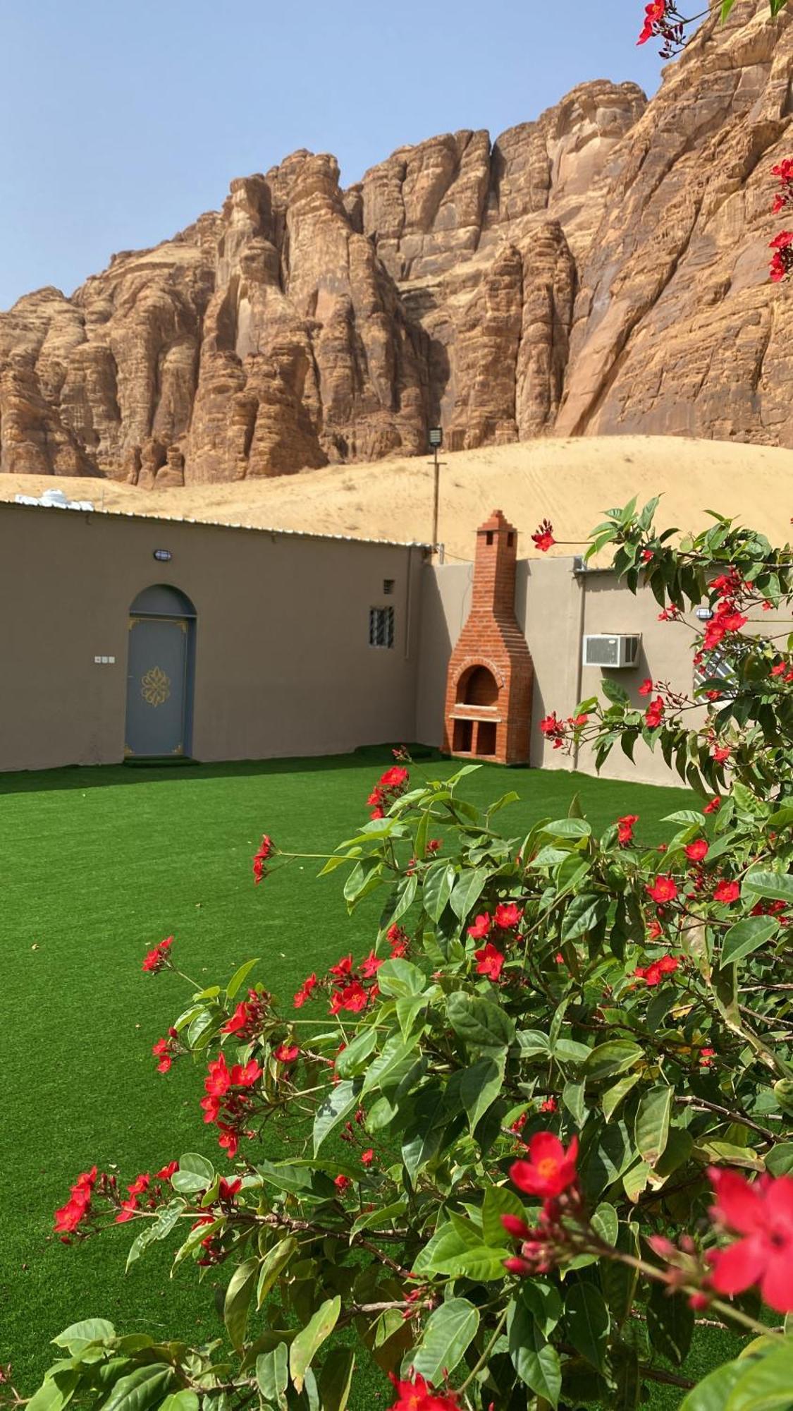 Vila الجوهرة Diamond Plus Al Ula Exteriér fotografie